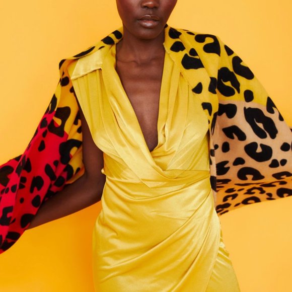 Luxury Cashmere Blend Wrap - Picture 2 of 2